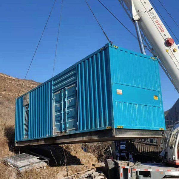 连山发电机的发电效率受多种因素影响，主要包括以下几个方面：