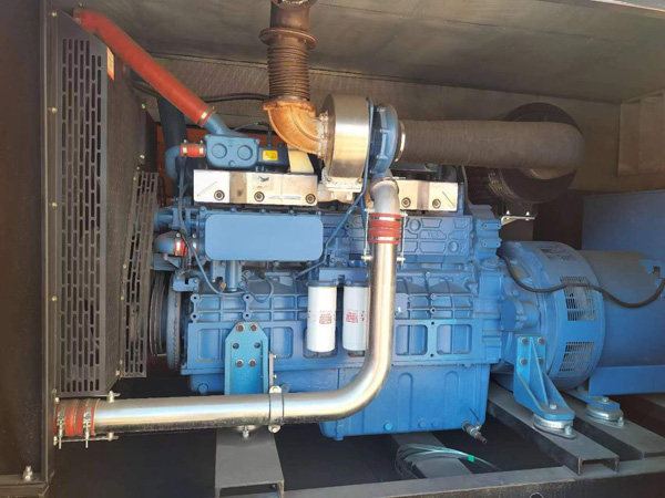 连山燃油消耗率与进气温度的具体关系是什么？