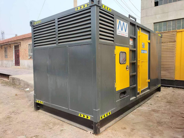 连山进行柴油发电机组电瓶性能测试时，有哪些注意事项？