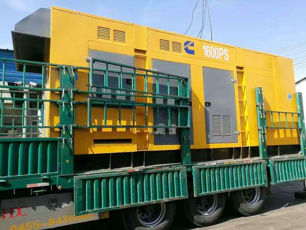 连山测量水冷式机油散热器密封件尺寸时的注意事项有哪些？